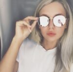 Women Retro Sunglasses - Image 4