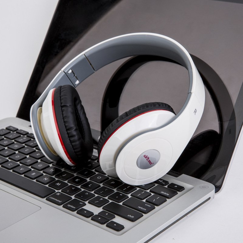 3324859246_688820326.jpg Wired Gaming Headphone Heavy Bass Music Headset Wired Control Computer Mobile Phone Universal Headset - Image 1