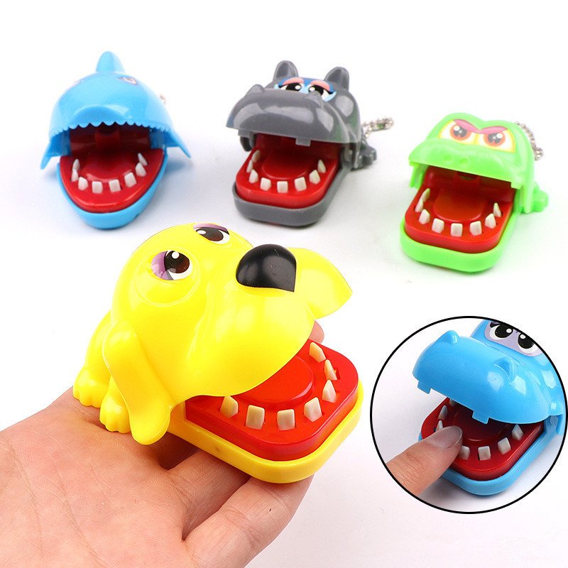 3682250384159.jpg Biting hand shark biting finger toy - Image 1